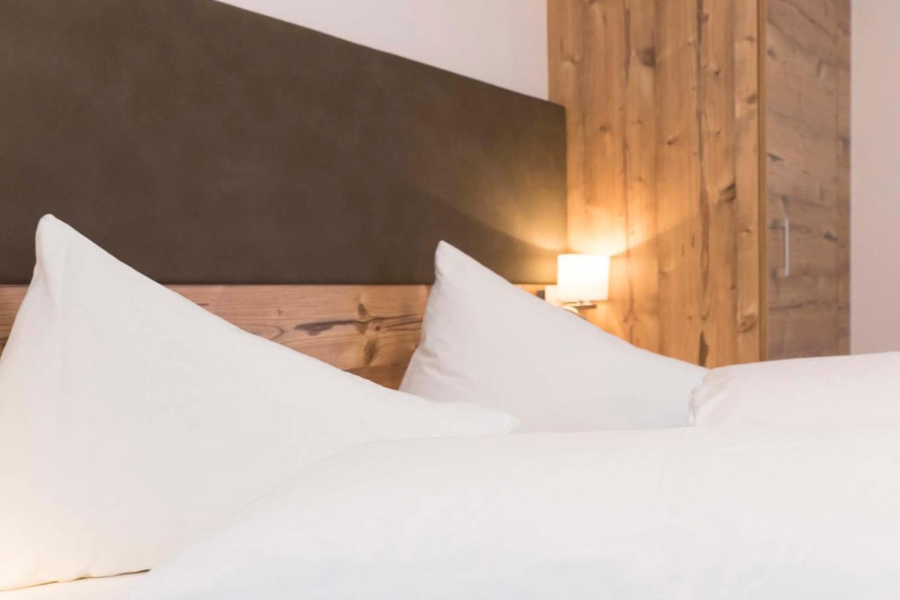 Appartements Garni Alpin Live Samnaun Quarto foto