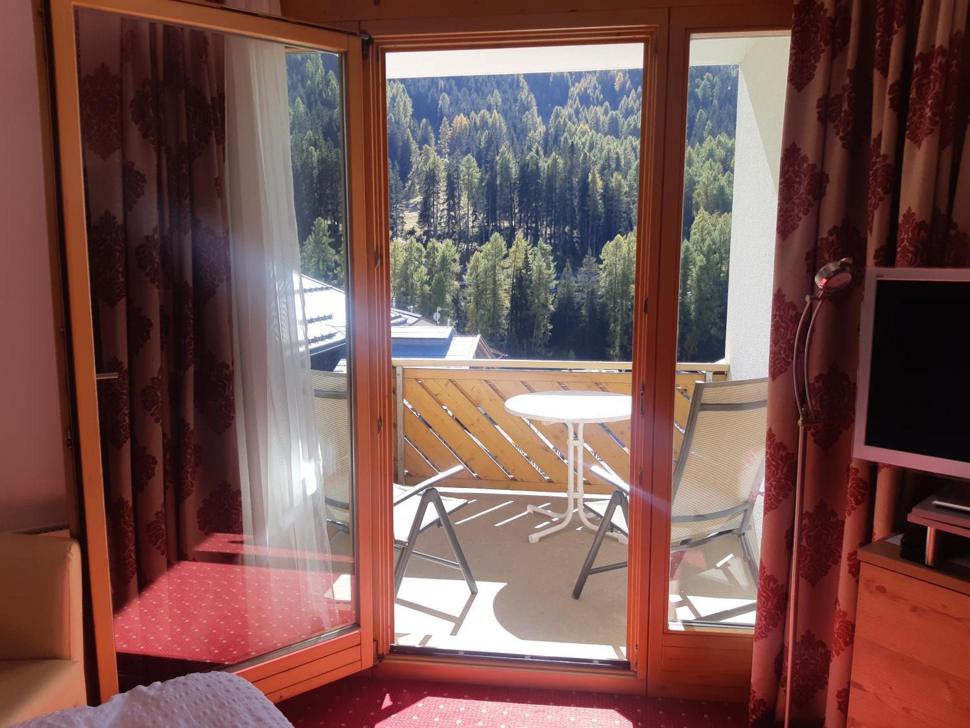 Appartements Garni Alpin Live Samnaun Quarto foto