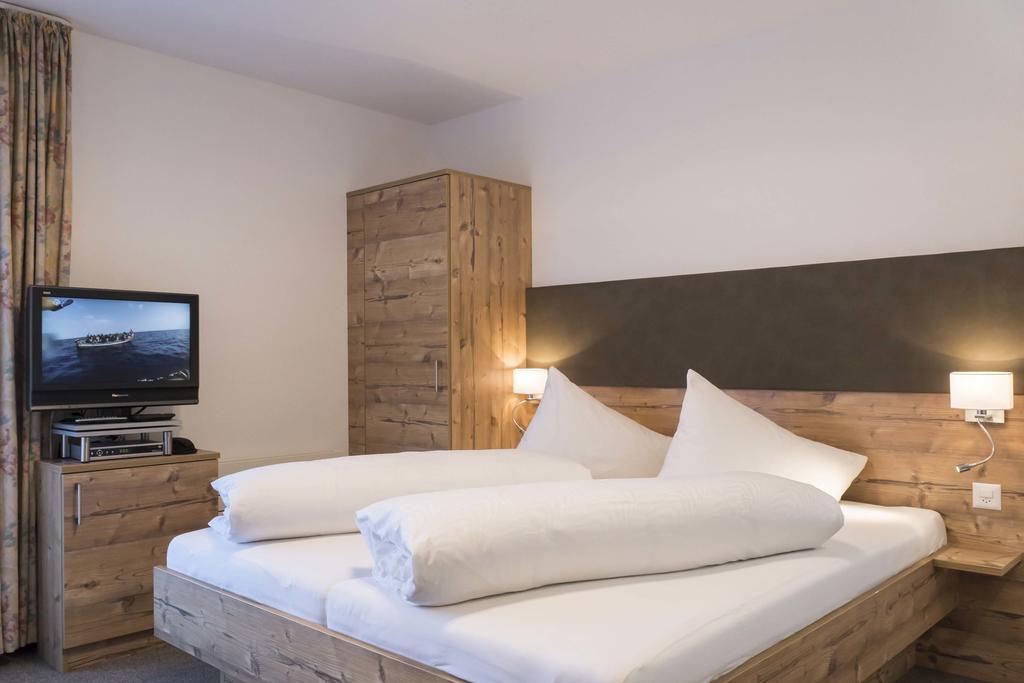 Appartements Garni Alpin Live Samnaun Exterior foto