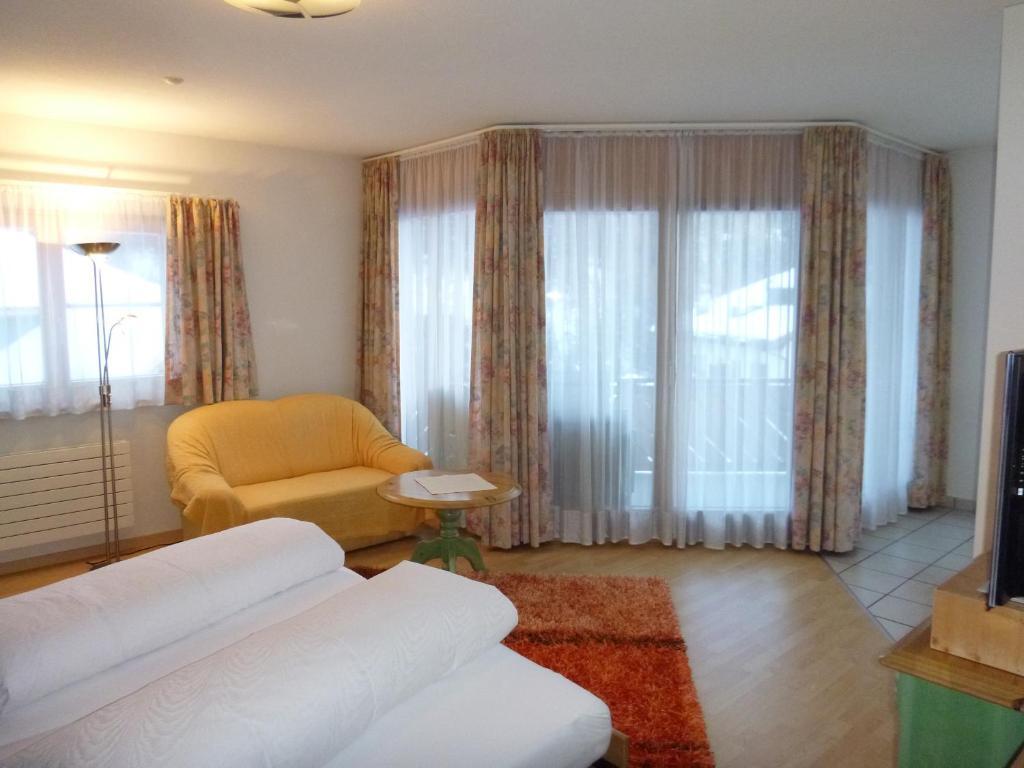 Appartements Garni Alpin Live Samnaun Quarto foto