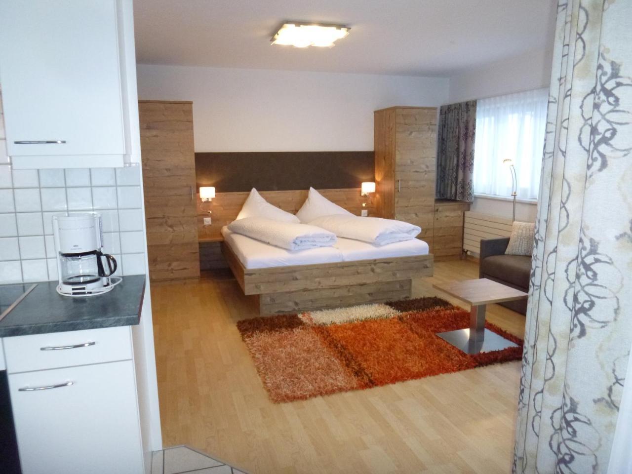 Appartements Garni Alpin Live Samnaun Exterior foto